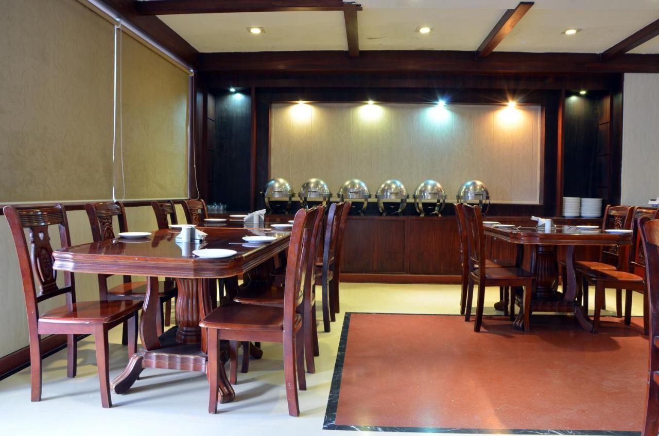 אגרה Hotel Bhoomivilas מראה חיצוני תמונה