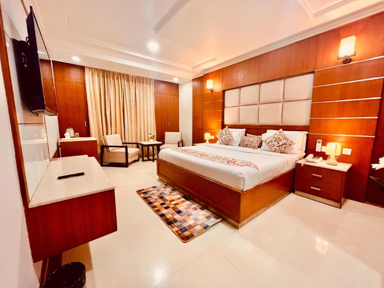 אגרה Hotel Bhoomivilas מראה חיצוני תמונה